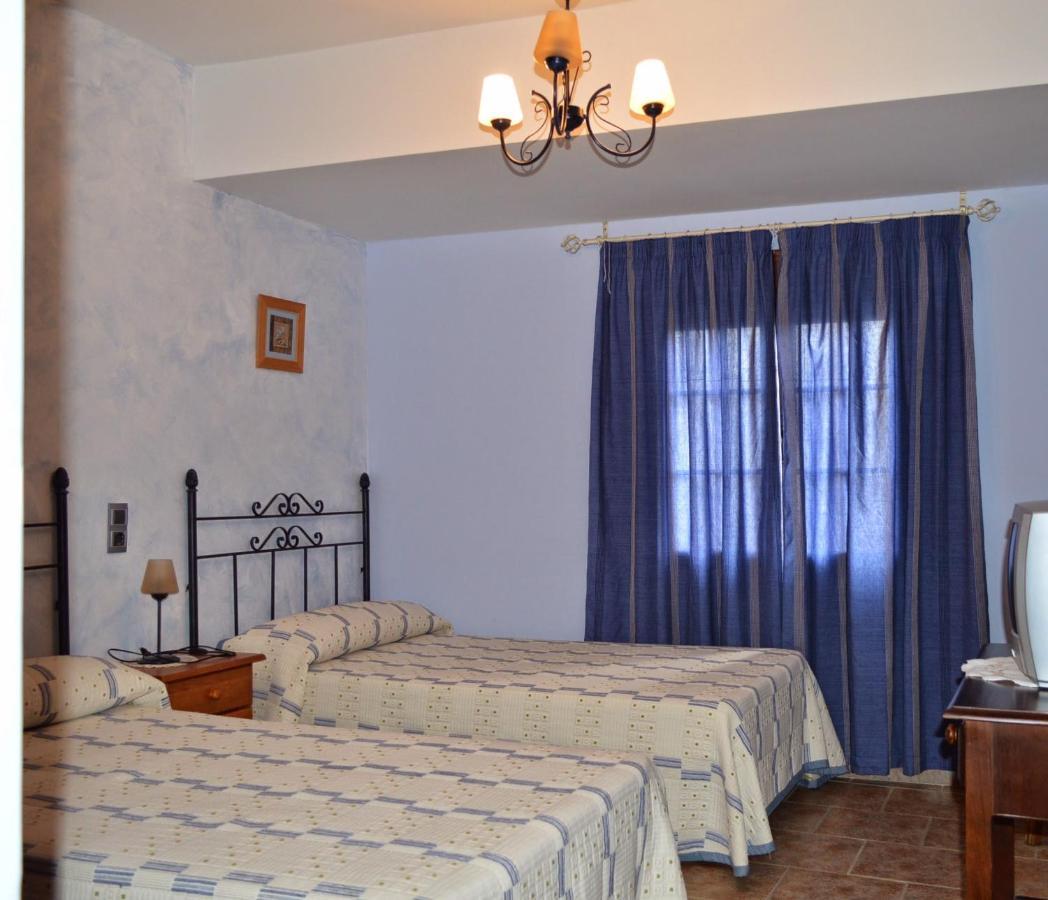 Posada La Reja Malpica de Tajo Exteriör bild